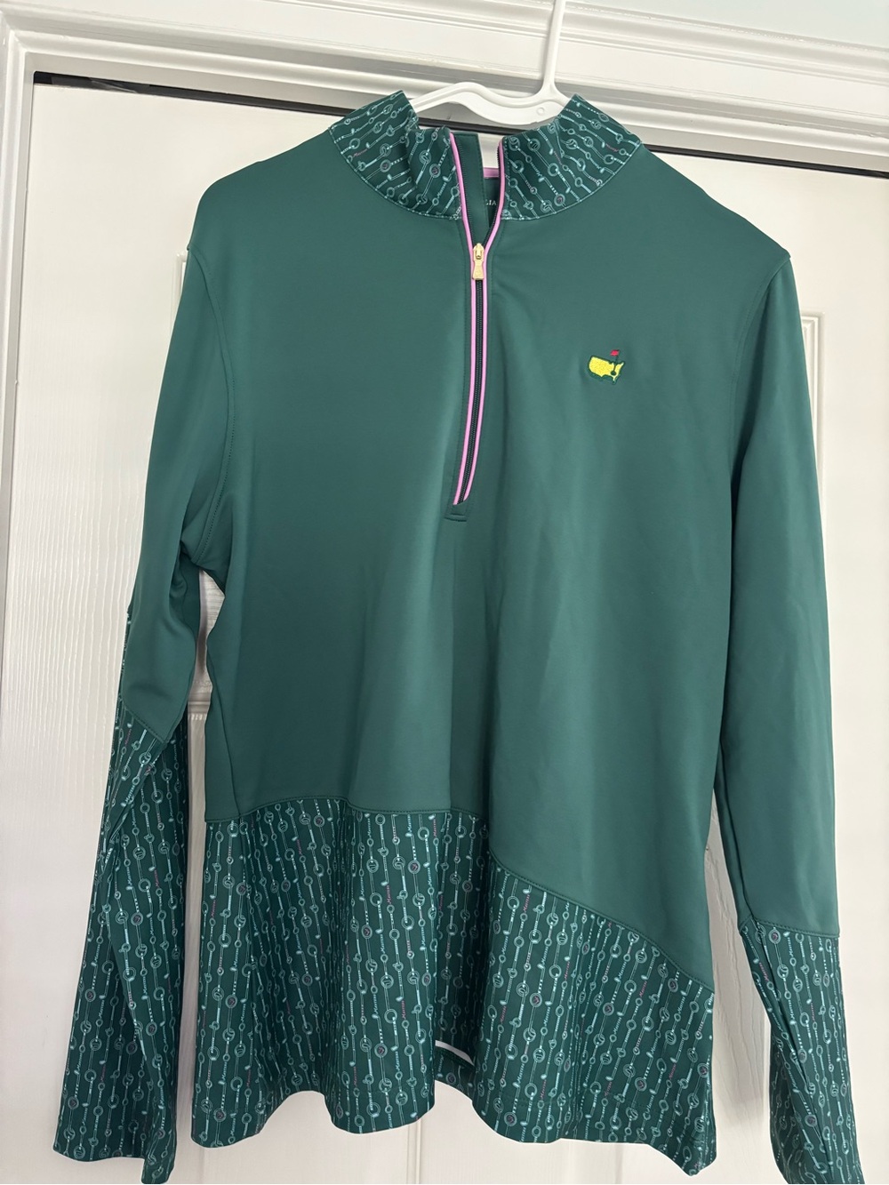 Women’s like new Masters Magnolia Lane quarter zip pullover
